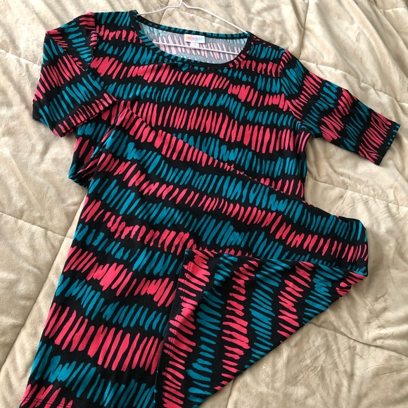 Coveted All-Black LulaRoe Leggings with Teal and Rose Dress - All Buttery-soft! - Picture 5 of 5